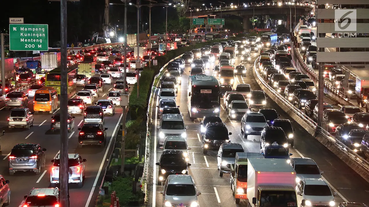 Jelang Imlek, Lalu Lintas Ibu Kota Terpantau Padat
