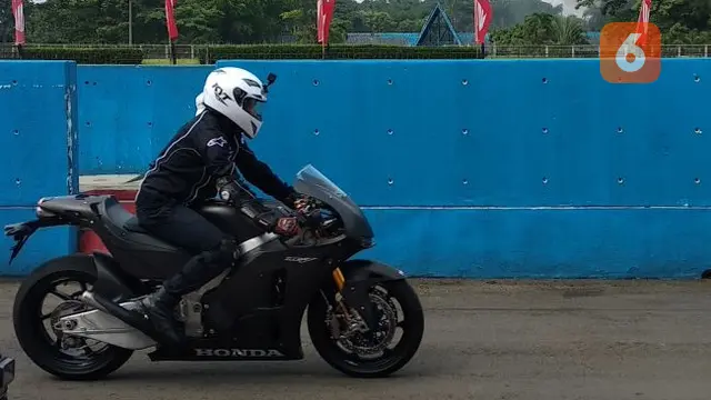 Desta menjajal Honda RC213V-S di Sentul