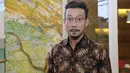 "Jadi harus cepat-cepat belajar Jawa. Aku nggak kenal mereka semua. Kenal cuma mas Dwi, saya kan jadi tegang. Berusaha santai, tapi mereka sangat professional,” tutur Denny Sumargo. (Galih W. Satria/Bintang.com)