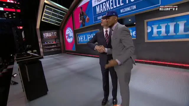 Berita video Philadelphia 76ers memilih Guard Markelle Fultz dari University of Washington pada NBA Draft 2017.
