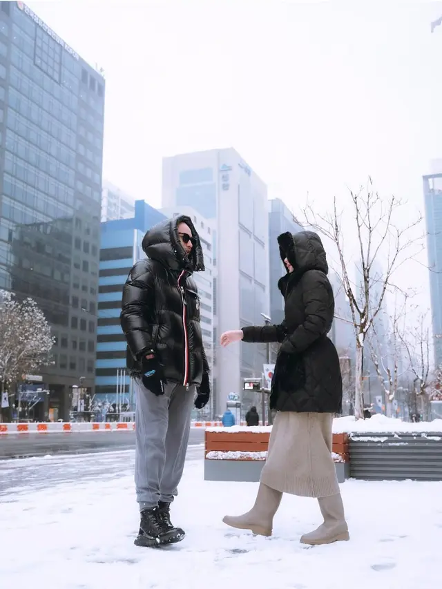 Gaya Liburan Bunga Citra Lestari Tampil Fashionable Bersama Anak dan Suami, Tiko Aryawardhana Sempat Dikira Ashraf Sinclair