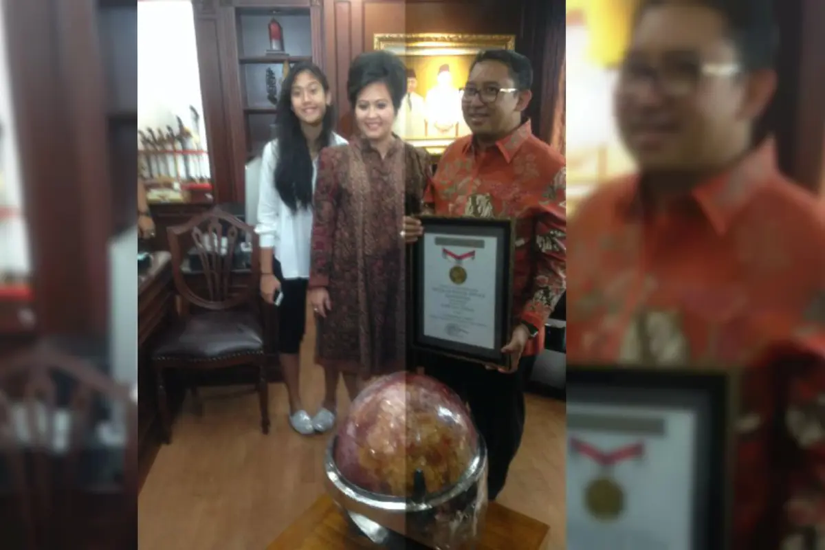 Fadli Zon Pecahkan Rekor Batu Akik Terbesar di Ultah Ultah ke-44 