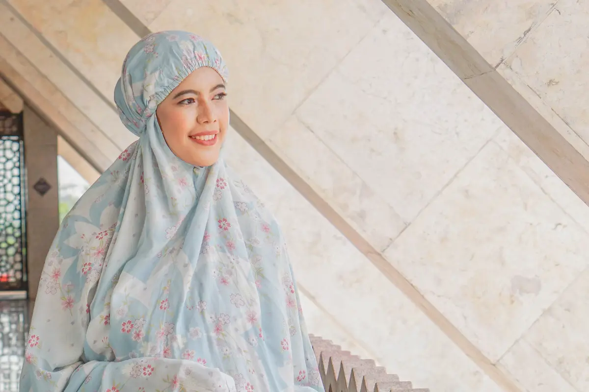 Jalani Ibadah yang Nyaman Selama Ramadan dengan Koleksi Mukena yang Tepat