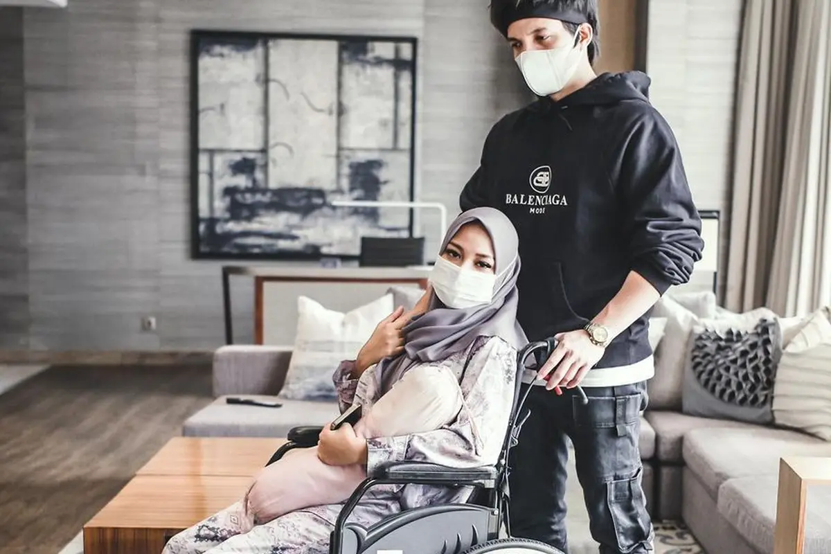 Aurel Hermansyah dan Atta Halilintar. (Foto: Instagram @attahalilintar)