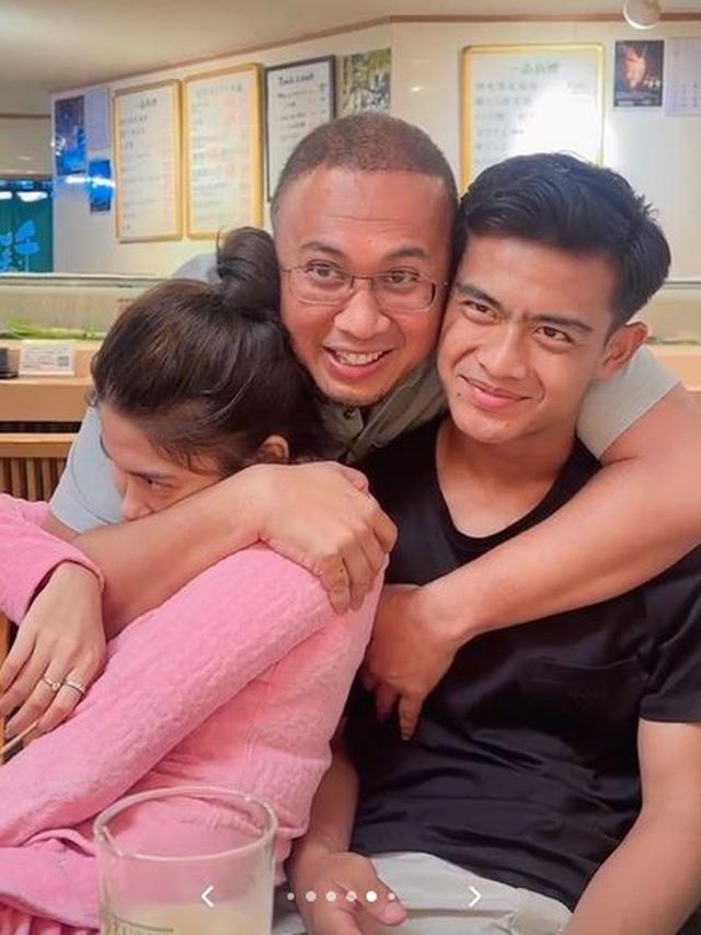 6 Potret Arhan dan Azizah Malu-Malu Umbar Kemesraan, Belum Genap Seminggu Nikah