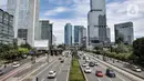 Kondisi lalu lintas di Tol Dalam Kota, Jakarta, Kamis (24/2/2022). Mulai 26 Februari 2022 pukul 24.00 WIB, tarif Tol Dalam Kota mengalami kenaikan sebesar Rp 500 berlaku untuk semua golongan kendaraan. (merdeka.com/Iqbal S. Nugroho)