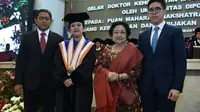 Ketua DPR RI, Puan Maharani secara resmi mendapatkan gelar Doktor Honoris Causa
