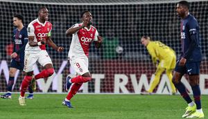 Paris Saint-Germain harus menelan pil pahit saat menjamu Monaco dalam laga lanjutan Liga Prancis 2025/2026 di Parc des Princes, Paris, Prancis, Jumat (06/03/2026) waktu setempat. Mereka kalah dengan skor 1-3 dari tim tamu. (AFP/Franck Fife)