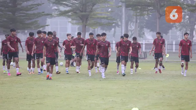 Foto: Antusiasme Skuad Timnas Indonesia U-20 saat Jalani Latihan Terakhir Jelang TC ke Como untuk Ikuti Toulon Tournament 2024 di Prancis