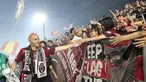Andres Iniesta yang menjadi mercusuar Vissel Kobe sejak 2018 lalu memutuskan hengkang, meninggalkan berbagai kenangan magis yang menghiasi ruang-ruang Liga Jepang dalam lima tahun terakhir. Pemain legenda Barcelona tersebut pergi setelah tampil 134 kali untuk Vissel Kobe di semua ajang, mencatat 26 gol dan 25 assist. (AFP/Jiji Press)