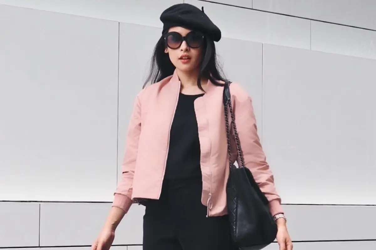 FOTO: Gaya OOTD Maudy Ayunda dengan Topi, Tampil Stylish