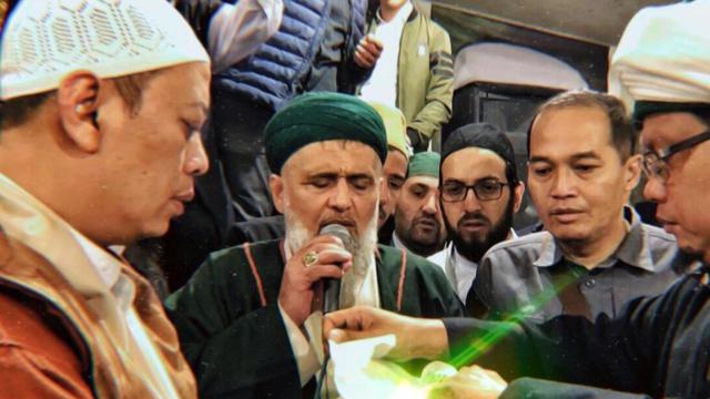 Cerita Opick dan Syarat Dipercaya Menyimpan Rambut Nabi Muhammad SAW