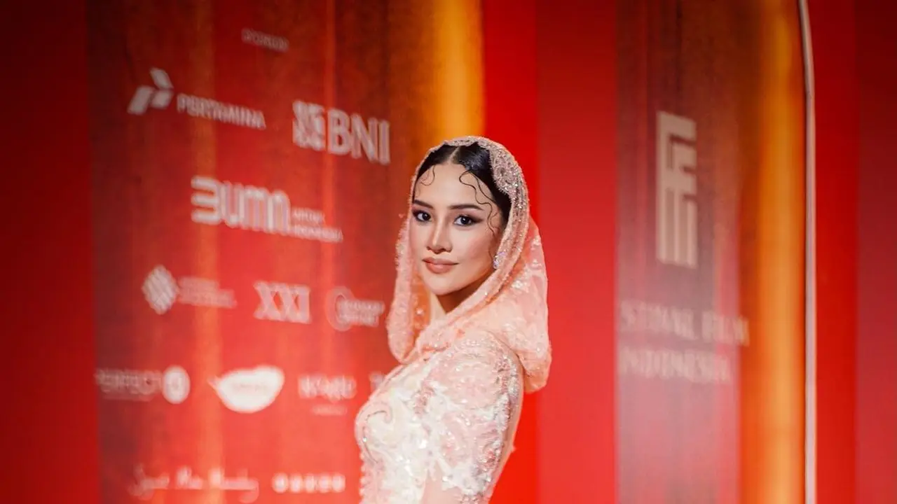 Anya Geraldine