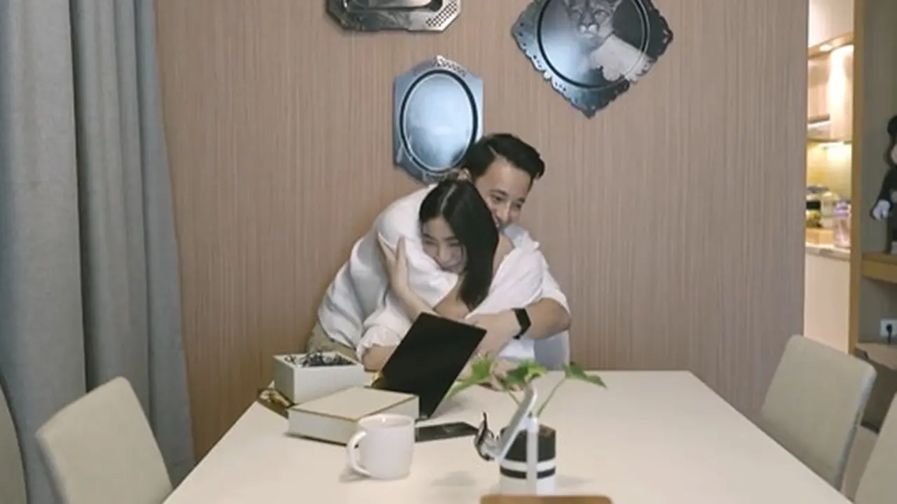 6 Momen Billy Davidson Umumkan Sang Istri Hamil Anak Pertama, Penuh Haru