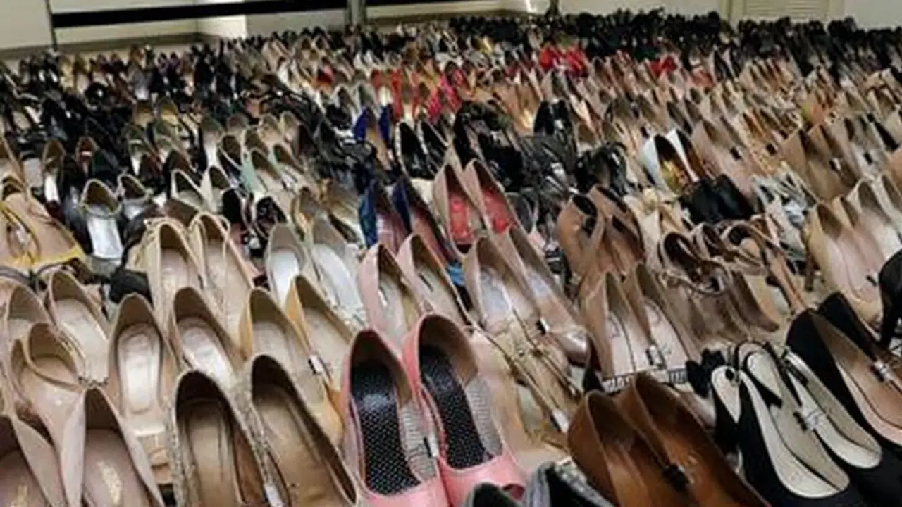 curi-sepatu-140130b.jpg