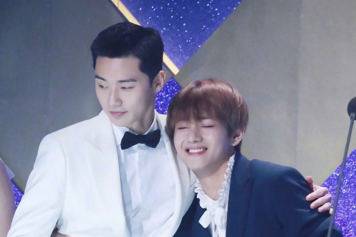 V BTS