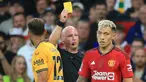 Kejadian unik baru saja menimpa tiga wasit Premier League yang harus turun kasta bertugas di Championship hingga musim 2023/2024 berakhir. Uniknya ketiganya terbukti telah memberi keputusan yang salah hingga merugikan Wolverhampton Wanderers dalam laga Premier League musim 2023/2024. Siapa saja sih ketiga wasit tersebut? Ini dia daftar lengkapnya. (AFP/Lindsey Parnaby)