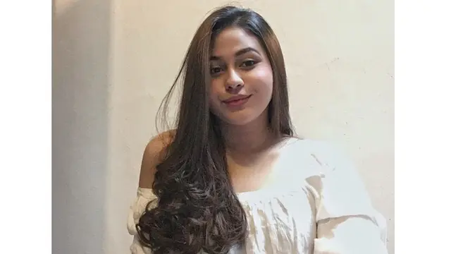 6 Pesona Layla Syafira, Anak Pelawak Kadir yang Curi Perhatian