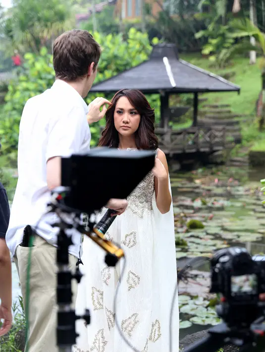 BCL juga memperisapkan segala sesuatunya untuk kelancaran video clip 'Tunjukan Dunia'. (Andy Masela/Bintang.com)