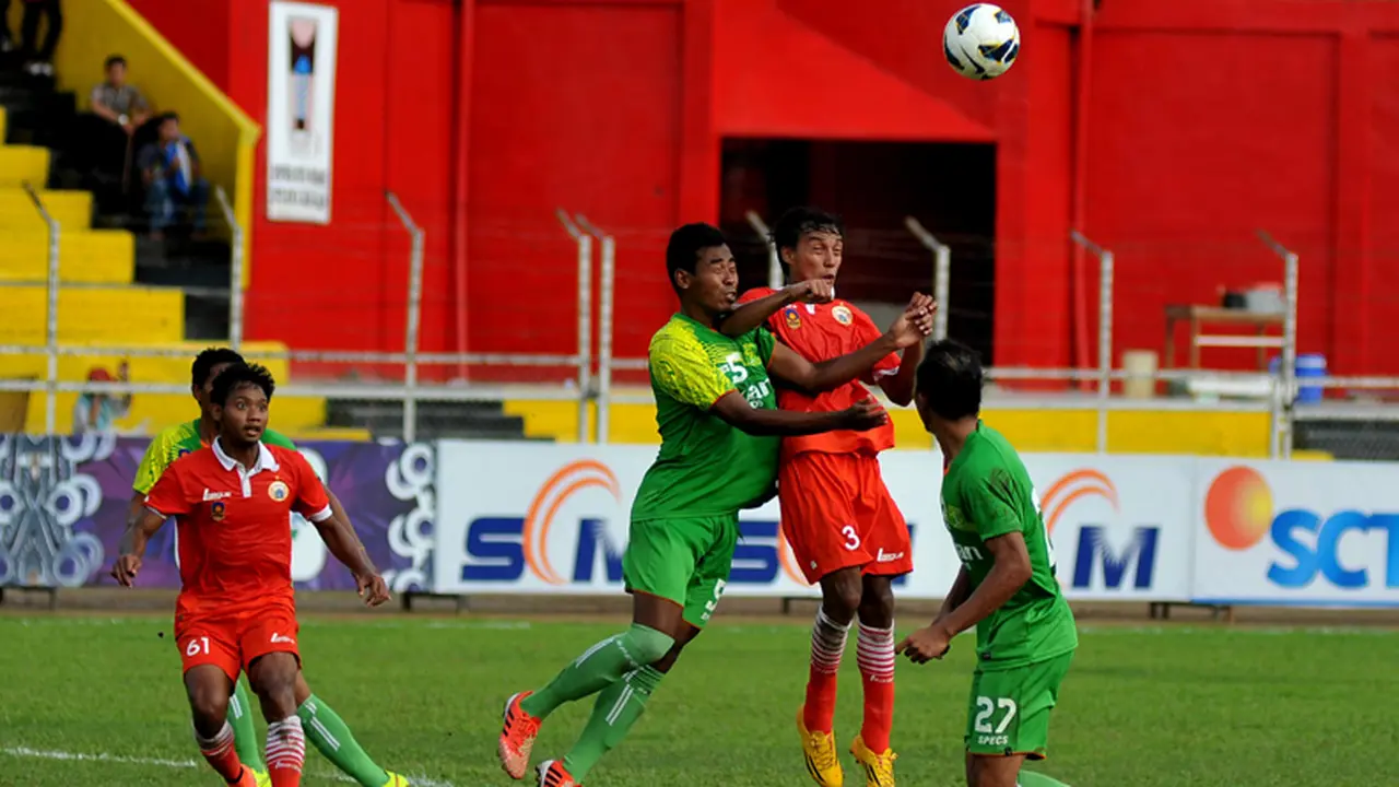 Persebaya Surabaya bermain imbang 1-1 dengan Persija Jakarta di SCM Cup 2015