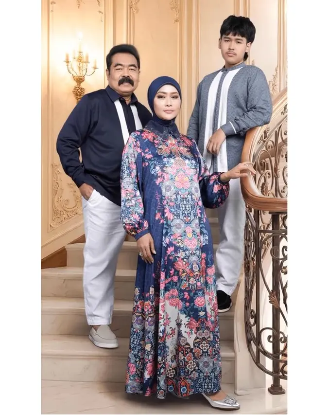 10 Pemotretan Keluarga Artis Pakai Baju Koleksi Lebaran 2026, Gaya Kompak Penuh Pesona