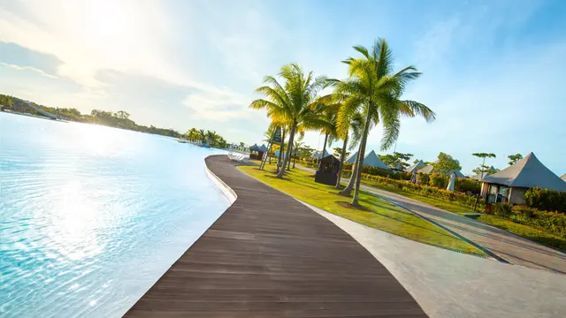 Ide Glamping Seru dengan Nuansa Tropis di Bintan