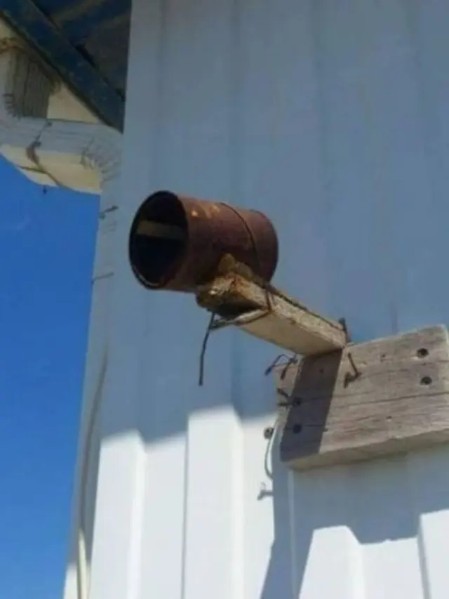 6 Potret CCTV Low Budget Ini Unik, Kelewat Kreatif