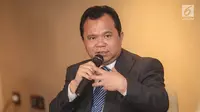 Dirjen Imigrasi Kementerian Hukum dan HAM (Kemenkumham) Ronny F Sompie memberikan keterangan pers usai menghadiri acara policy on visa and stay permit di Jakarta, Selasa (8/8). (Liputan6.com/Faizal Fanani)