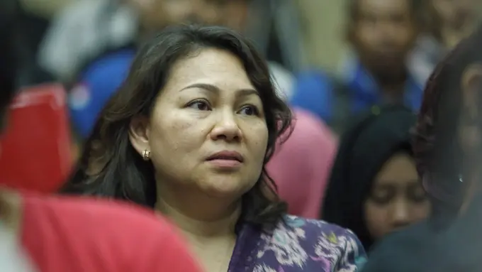 [Bintang] Ibunda Mirna.