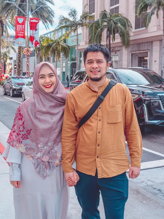 8 Potret Oki Setiana Dewi dan Keluarga saat di Los Angeles, Kerja Sekaligus Liburan
