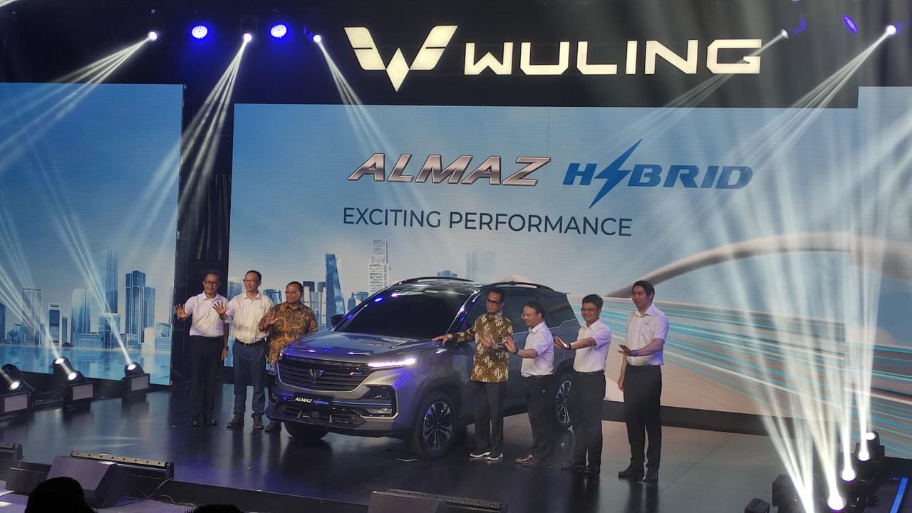 Wuling Almaz Hybrid