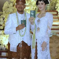 Pernikahan Cucu Soeharto Putra Ari Sigit dan Andrea Scherer Kental Nuansa Jawa dari Siraman-Resepsi. [@titieksoeharto]