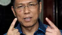 Anggota Komisi VII DPR, Mulyadi mengklaim dipukul Mustofa karena memperingati soal waktu bertanya saat raker dengan Menteri ESDM, Jakarta, Kamis (9/4/2015). (Liputan6.com/Andrian M Tunay)