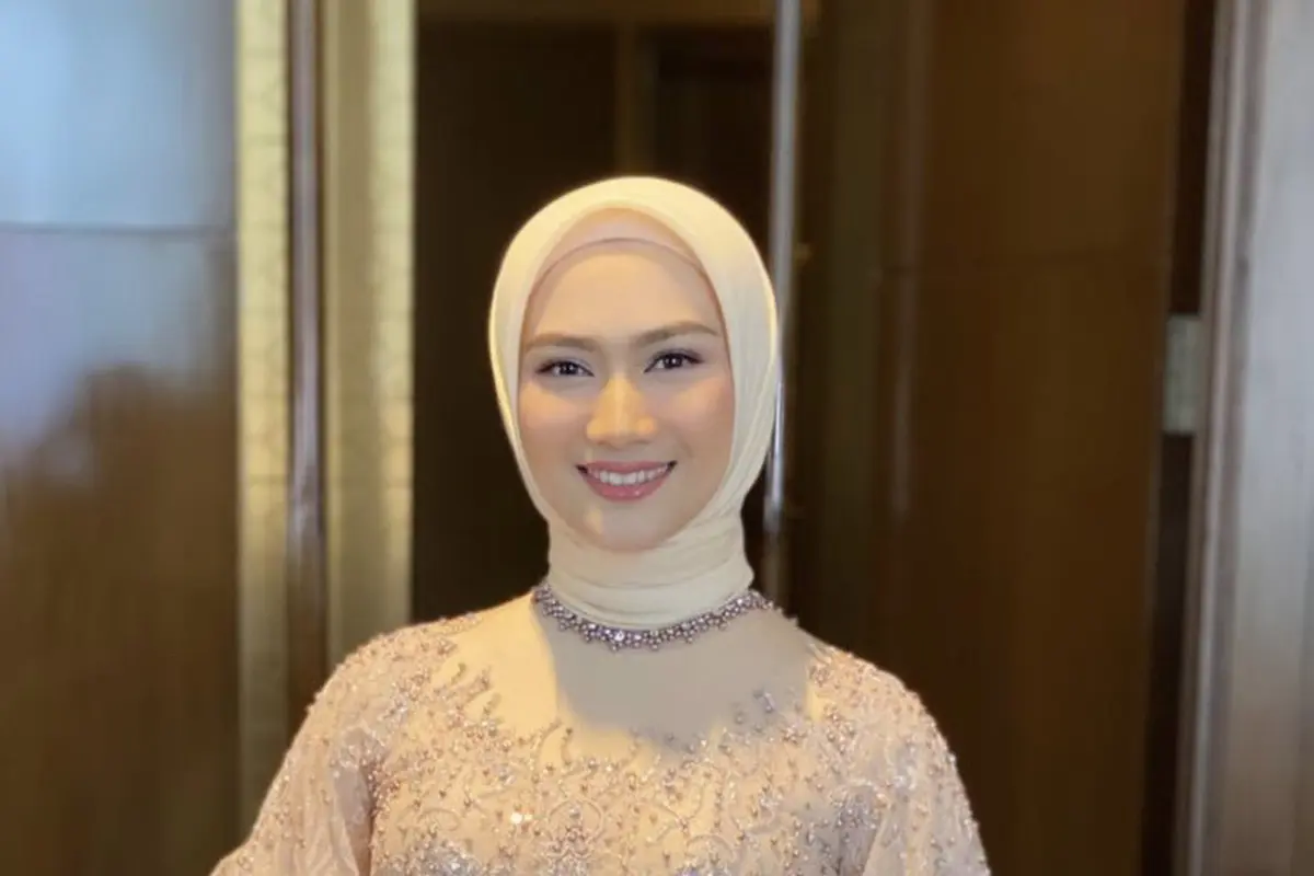 Kebaya Bridesmaids Lesti di Pernikahannya