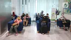 Suasana pelayanan nasabah di kantor pusat Bank Bukopin, Jakarta, Selasa (1/7/2020). Otoritas Jasa Keuangan (OJK) resmi memberikan pernyataan efektif pelaksanaan Penawaran Umum Terbatas kelima (PUT V) Bukopin, pada Selasa (30/6). (Liputan6.com/Herman Zakharia)