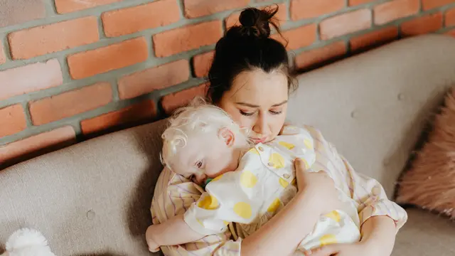 Berikan dukungan emosional