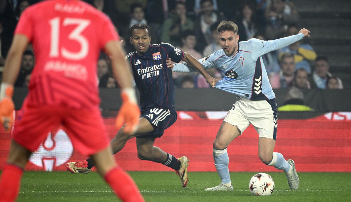 Oscar Mingueza berpotensi menjadi pemain bebas transfer jika Celta Vigo gagal memperpanjang kontraknya. Keunggulan Mingueza adalah fleksibilitas posisinya di lini belakang. (AFP/Miguel Riopa)