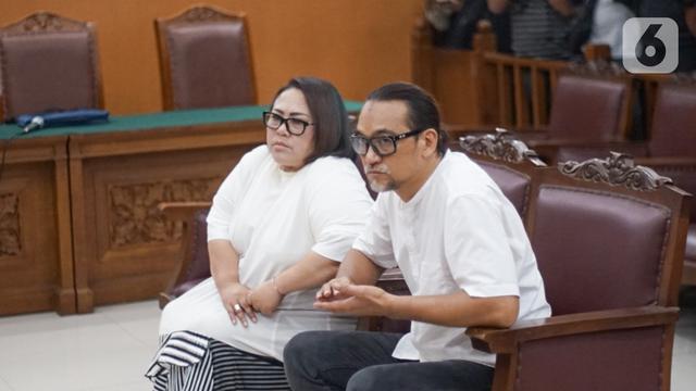 Pelawak Nunung dan Suaminya Dituntut 1,5 Tahun Penjara