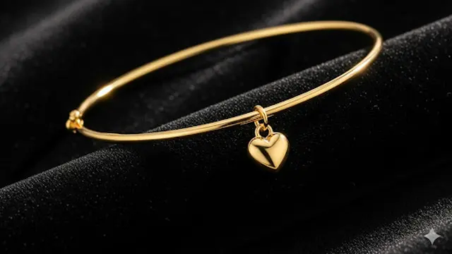 Gelang Bulat dengan Pendant Charm Hati