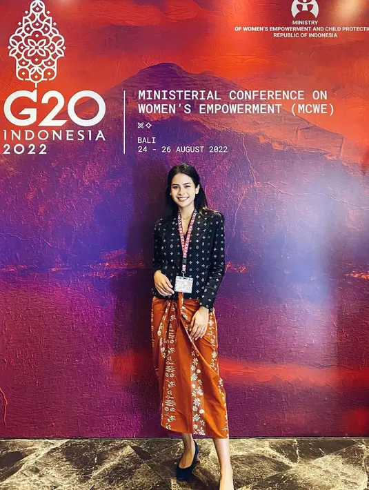 Seperti diketahui, perempuan 28 tahun ini merupakan juru bicara pemerintah untuk presidensi G20 Indonesia. (Instagram/maudyayunda)