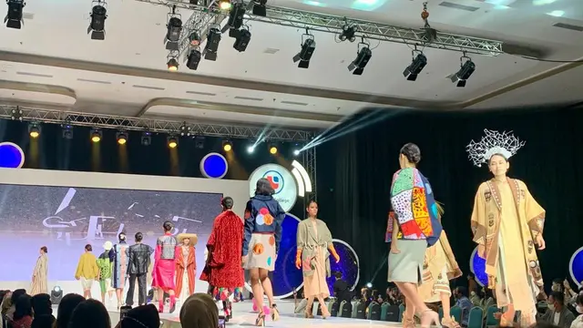 LaSalle College Tampilkan Keindahan Kain Nusantara dalam Sphere Creative Show 2022