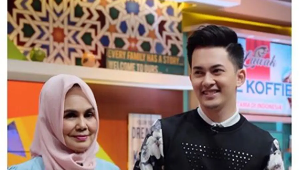 Kiki Farrel dan ibu, Dahlia