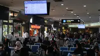 Jumlah penumpang di Bandara Adisutjipto terus meningkat setiap tahunnya. Tahun 2017 lalu jumlahnya lebih dari 7,8 juta penumpang.