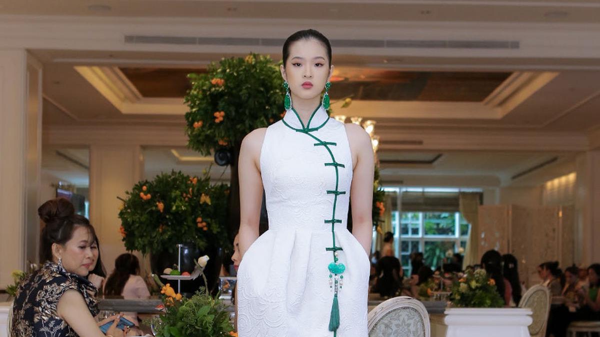 10 Koleksi Cheongsam Memadukan Estetika Tradisional dengan Sentuhan Modern dari Sebastian Gunawan