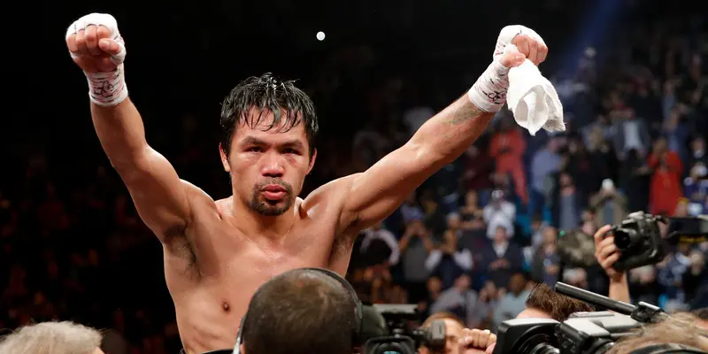 Manny Pacquiao Berhasil Taklukkan Adrien Broner