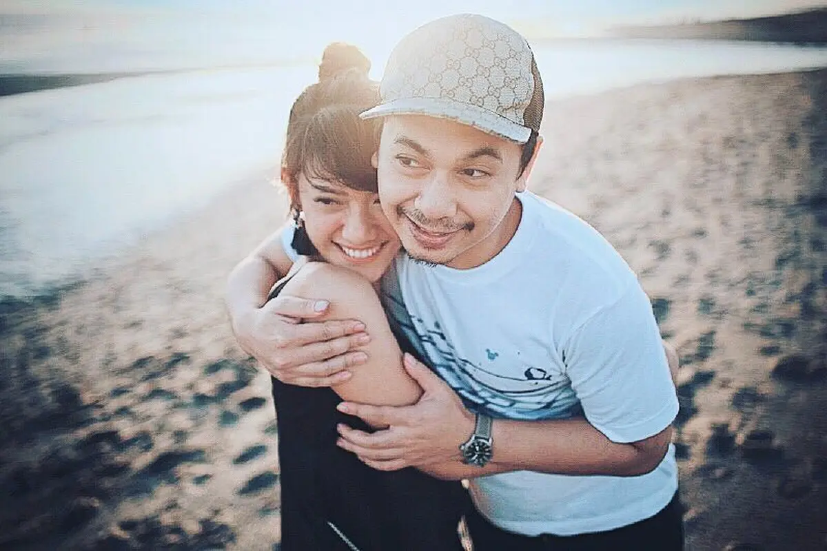 [Bintang] Raditya Dika dan Anissa Aziza