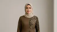 7 Model Gamis Batik Kombinasi untuk Wanita Usia 40-an,Tampil Elegan dan Kekinian