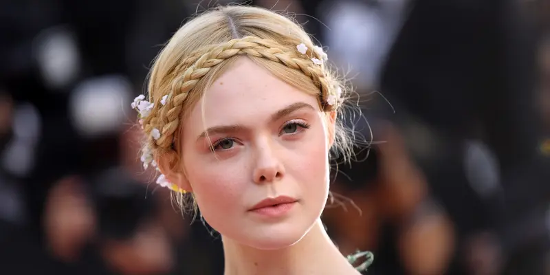 Cantiknya Elle Fanning di Karpet Merah Festival Film Cannes