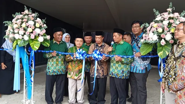 UMKU mengklaim kehadiran gedung eComBi yang baru diresmikan itu adalah satu-satunya terbesar di Jawa Tengah. (Liputan6.com/Arief Pramono)