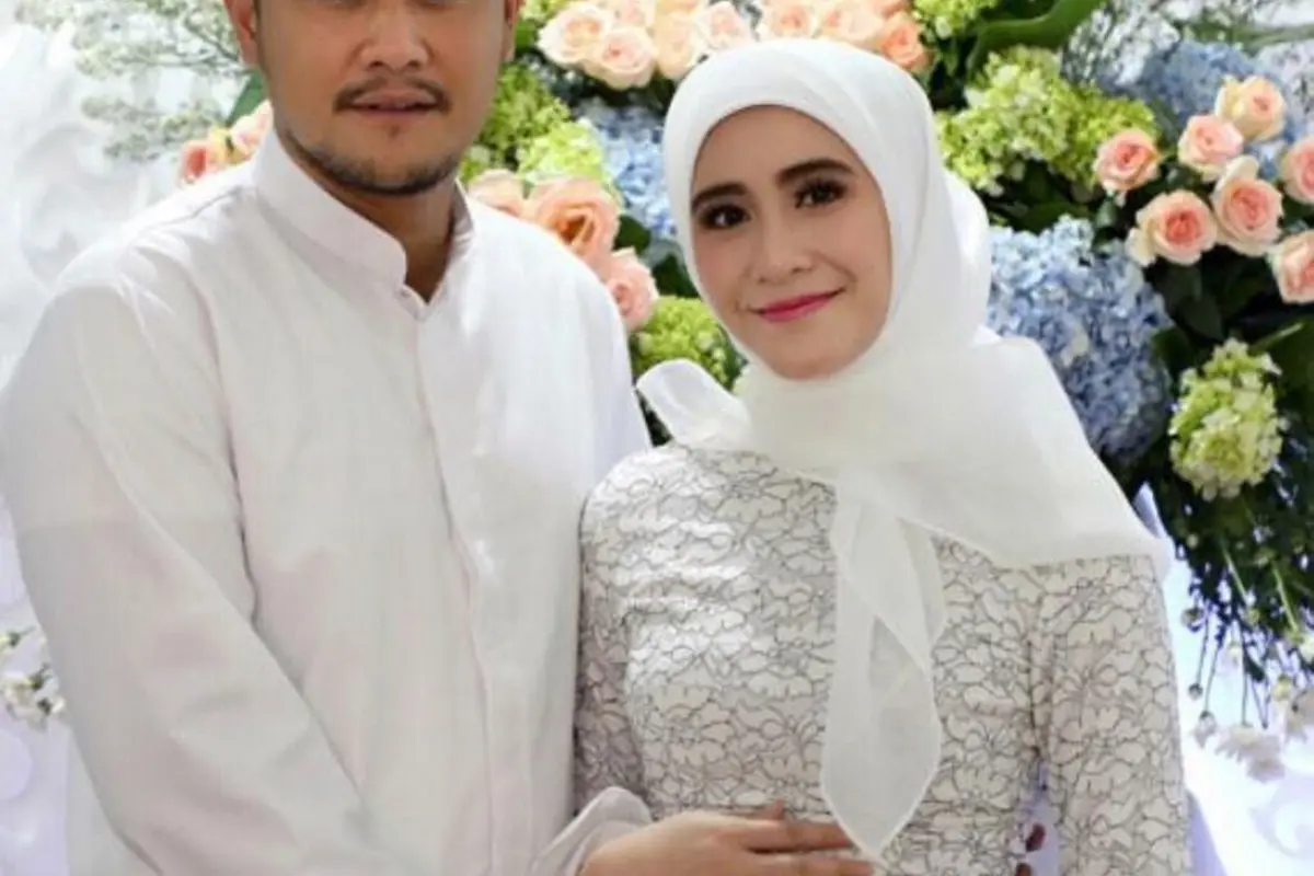 [Bintang] Ryana Dea dan Puadin Redi